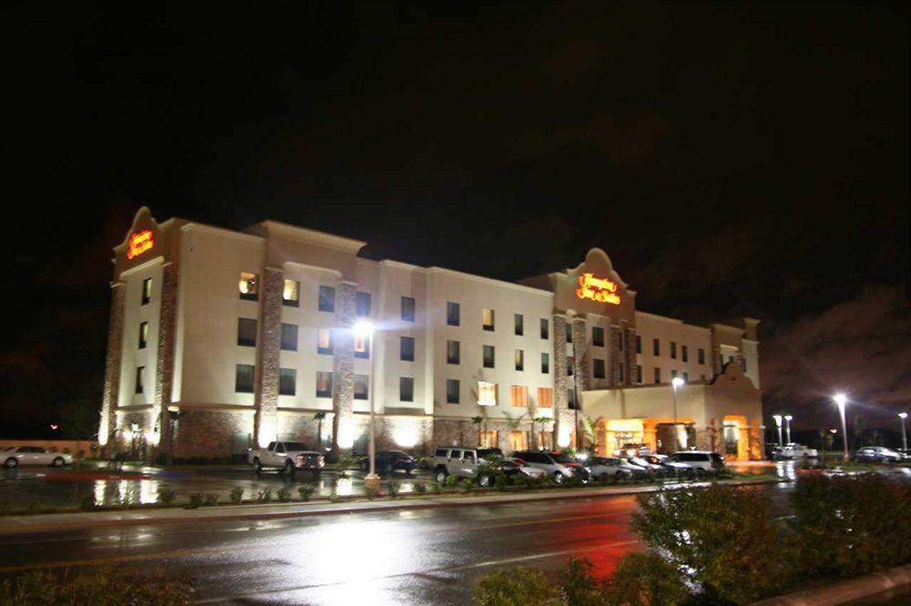 Hampton Inn & Suites Mission Ngoại thất bức ảnh