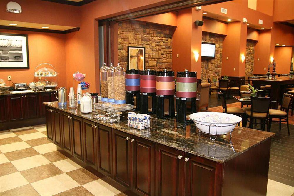 Hampton Inn & Suites Mission Nhà hàng bức ảnh