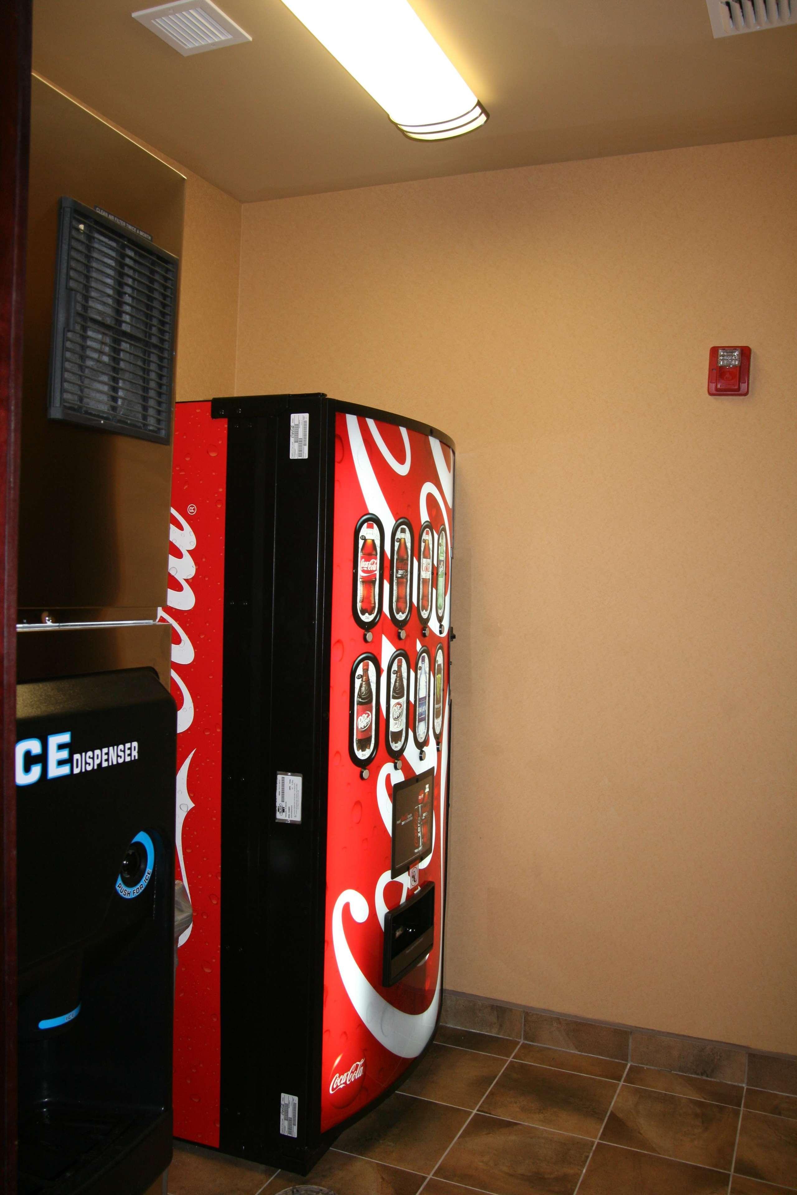 Hampton Inn & Suites Mission Ngoại thất bức ảnh