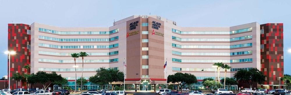 Hampton Inn & Suites Mission Ngoại thất bức ảnh