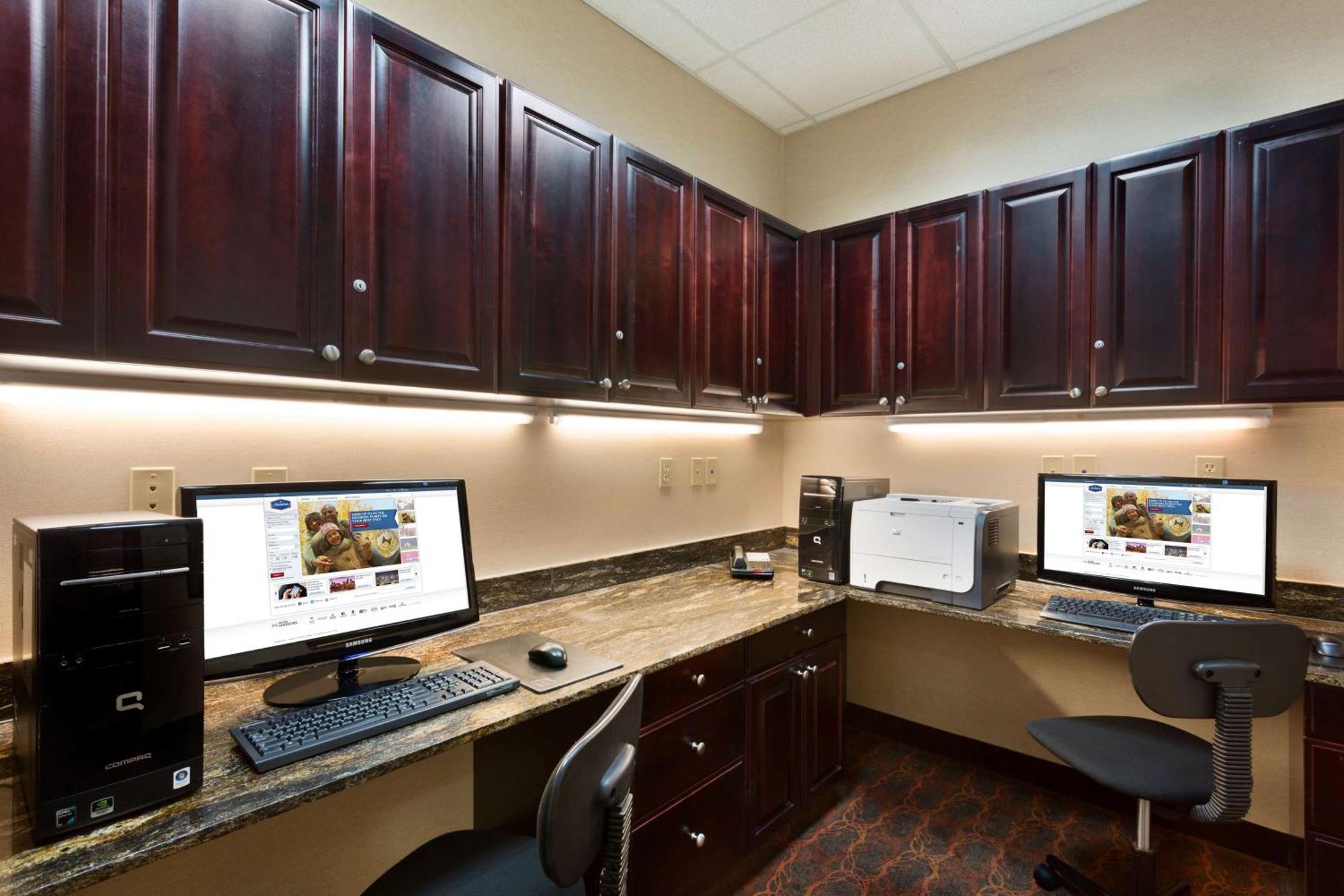 Hampton Inn & Suites Mission Ngoại thất bức ảnh