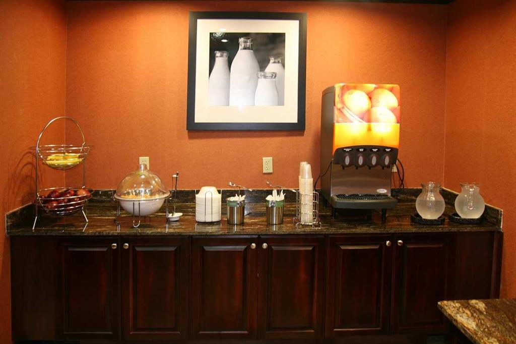 Hampton Inn & Suites Mission Nhà hàng bức ảnh