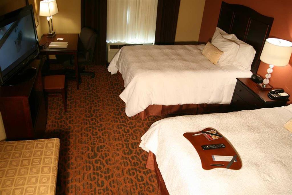 Hampton Inn & Suites Mission Phòng bức ảnh